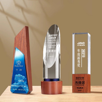 Trophées en cristal personnalisés et plaques de récompense en bois massif Trophées et médailles de reconnaissance des employés exceptionnels