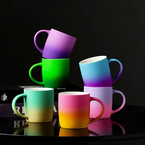 12oz ótimo presente personalizado spray gradiente de cor, linda cerâmica macia toque café caneca