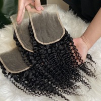 Vente en gros de cheveux humains vierges Remy bruts, bouclés afro, avec closure en dentelle HD 5x5
