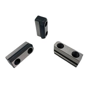 Mandrin pneumatique à trois mâchoires, glissière à bloc en T, glissière hydraulique à mandrin creux solide à pression d'huile, en stock - Product Image 2