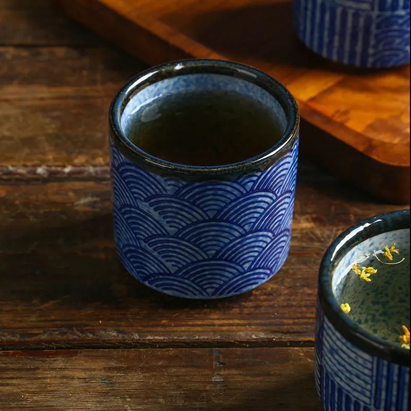 창조적 인 빈티지 바다 물결 디자인 세라믹 차 컵 사용자 정의 손으로 그린 도자기 물 컵 도매 일본 술 와인 컵