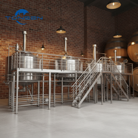 Équipement de brassage de bière artisanale commercial entièrement automatique de 5000 L, contrôlé par PLC, chauffé à la vapeur, avec cuve sous pression et pompe