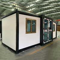 Maison à double aile extensible avec toit robuste en EPS et fenêtres en acier plastique à double vitrage pour l'isolation
