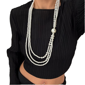 Collar de Cadena Larga Chapado en Oro con Perlas Grandes Multicapa para Mujer, Elegante con Borlas y Cuentas, Joyería para Fiesta y Boda - Product Image 1