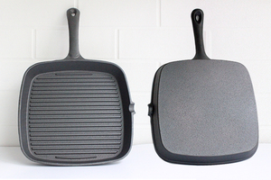 Sartén antiadherente cuadrada de hierro fundido presazonado, 9,5 pulgadas, con boquilla para asar, freír y Sauteing - Product Image 6