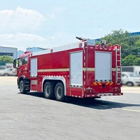 Camion de pompiers de sauvetage d'urgence robuste HOWO 4*2 voiture de camion de pompier avec pompe à incendie