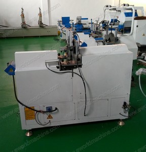 เครื่องตัดพีวีซีความแม่นยำสูง เครื่องตัดโปรไฟล์ยูพีวีซี 380V 2kW เครื่องตัด Eworld สำหรับงานประตูหน้าต่าง - Product Image 5