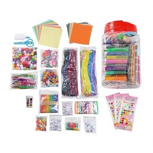Kit d'artisanat DIY pour enfants avec plus de 1000 fournitures d'art et d'artisanat pour l'école et les projets faits main - Product Image 2