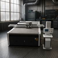 Machine de découpe oscillante de haute précision pour boîtes cadeaux automatiques, cartons grand format et boîtes d'échantillons, avec découpe en V