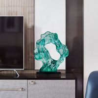 Neue Taihu-See-Stein-Skulptur im chinesischen Stil aus transparentem Kunstharz mit unregelmäßiger Form für Heim- und Bürodekoration