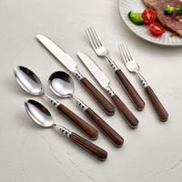 Ensemble de couverts de luxe en acier inoxydable poli miroir avec manche en plastique épais à motif bois, idéal pour les cadeaux