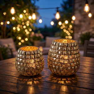 Porte-bougie et support en verre artisanal Sonnet Decor pour la décoration de Noël à la maison - Product Image 3