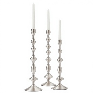 Porte-bougies décoratifs hauts en métal argenté, texture moulée, faits à la main, sans plomb, pour Halloween, Noël, décoration intérieure - Product Image 1