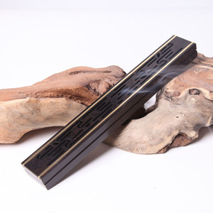 Porta incienso de ébano, varillas de incienso de sándalo y madera de agar, quemador de incienso, caja de incienso, bandeja para incienso - Product Image 1