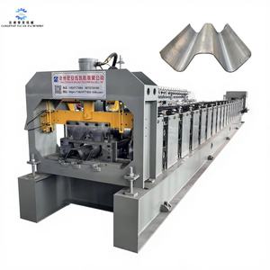 Ligne de production de formage continu à grande vitesse pour garde-corps, avec cisaille volante hydraulique à alimentation servo contrôlée par PLC automatique - Product Image 1