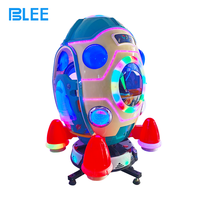 Populaire Coin Operated Kiddie Rides Space Capsule MP5 Écran Personnalisé Avion Fusée Swing Machine