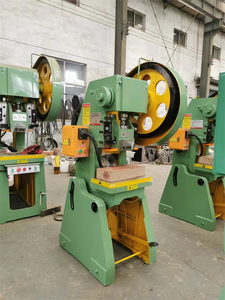 Presse de découpe de haute précision pour la production automatique, machine à poinçonner les trous de bride - Product Image 5