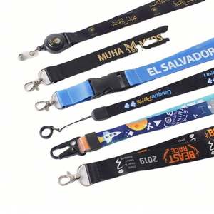 Porte-cartes personnalisé en polyester avec logo imprimé par sublimation, chaîne de cou et lanière avec crochet - Product Image 5