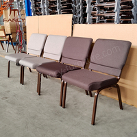 Chaises empilables de luxe personnalisables en tissu de conception chinoise avec pieds en métal – Mobilier commercial durable pour églises et théâtres