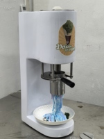 Robot culinaire 4 formes au design innovant Machine à fabriquer des glaces italiennes Machine à fabriquer des nouilles spaghetti