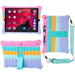 Yaratıcı Pop Fidget oyuncak basın kabarcık çocuklar evrensel Tablet kılıfı el kayışı ve kalemlik ile Ipad için