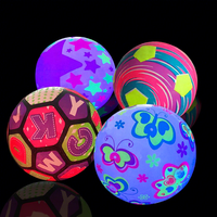 Ballon lumineux clignotant en gros, promotion, ballon de plage gonflable néon en PVC, ballon de basket, jouets LED pour fête d'enfants, cadeau pour garçons et filles