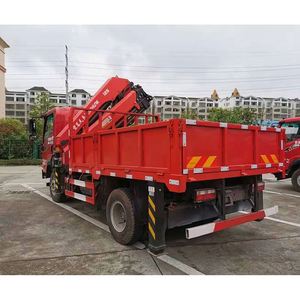 Camión Grúa Sinotruk de 5t con Brazo Plegable y Telescópico, Camión Multifuncional para Transporte y Elevación de Materiales - Product Image 5