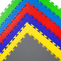 Baldosas de suelo modulares entrelazadas con patrón de puntos de PVC Suelos de vinilo de plástico para garajes Baldosas de garaje entrelazadas fáciles de instalar
