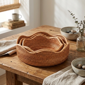 Eco-Friendly Scalloped Edge Autumn Rattan Serving Tray Handcrafted Round Food Platter Hot Sale from Vietnam - Product Image 3