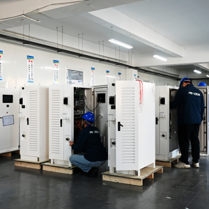 <span class=keywords><strong>Borne</strong></span> <span class=keywords><strong>de</strong></span> <span class=keywords><strong>recharge</strong></span> pour véhicules électriques Penoda 60KW 120KW, commerciale, OCPP1.6, à poser au sol, Ethernet, Wifi, 4G, DC, IP55, neuve - Product Image 3