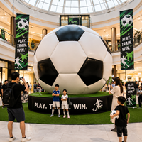 Ballon de football gonflable publicitaire personnalisé en tissu Oxford pour la décoration d'événements sportifs et la décoration de bars sportifs