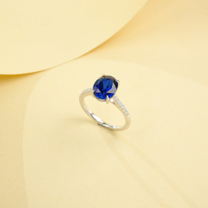 แหวนเงิน 925 ประดับไพลินรูปไข่ แหวนผู้หญิงฝังเพชรแบบสี่กรงเล็บ - Product Image 3