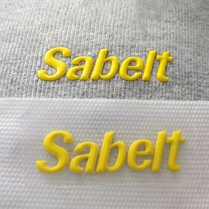 Étiquette en silicone 3D personnalisée en relief, autocollant de logo en silicone à transfert thermique pour vêtements, marque privée - Product Image 2
