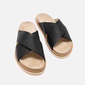 <span class=keywords><strong>Sandalias</strong></span> deslizantes de cuero de vaca con logotipo personalizado de XINZI RAIN, suela blanda de cuero auténtico de alta calidad, zapatillas árabes con correa cruzada para hombres y mujeres - Product Image 3