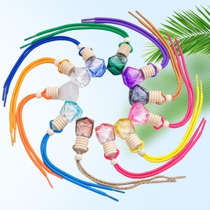 Lindo 8ml 10ml colorido colgante Perfume botella de vidrio coche fragancia botella difusor con cuerda - Product Image 6