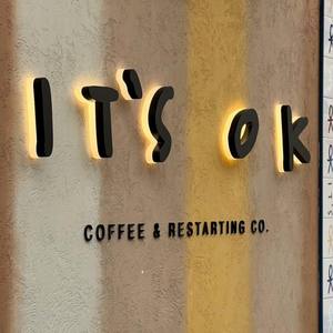 Bandes lumineuses LED en plastique étanches IP65 personnalisées pour l'intérieur et l'extérieur, pour les mariages, les enseignes de bureaux, les parcs, les magasins, les hôpitaux, la publicité - Product Image 6