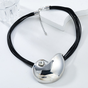 2024 été mode colliers à la mode alliage conque Long collier avec exagéré métal coquille pendentif lien chaîne nouveau <span class=keywords><strong>Code</strong></span> de produit - Product Image 2