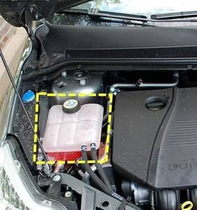 Горячая распродажа: Расширительный бачок системы охлаждения двигателя 5M5H8K218AA3M5H8K219AJ F5015350 для Mazda3/Focus - Product Image 5