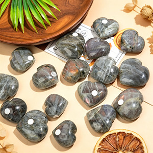 Cuore di <span class=keywords><strong>Labradorite</strong></span> Naturale Viola all'Ingrosso, Intaglio in <span class=keywords><strong>Cristallo</strong></span> Lucidato, Cuore Voluminoso di <span class=keywords><strong>Labradorite</strong></span> per Guarigione e Decorazione - Product Image 3