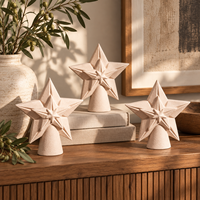 Sculpture d'étoile en céramique beige, objet décoratif géométrique pour la décoration moderne de la maison et la présentation sur table