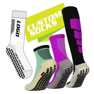 Wholesales Custom Logo High Quality Men's Athletic Rugby Football Grip Socks Thick Anti-slip Bottom Sporting Terry Socks
