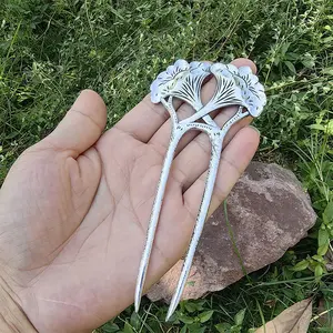 Pinza para el <span class=keywords><strong>pelo</strong></span> floral <span class=keywords><strong>con</strong></span> diseño de polilla oculta para mujer, regalo único para el Día de la Madre, accesorio mágico de brujería, horquilla para el <span class=keywords><strong>pelo</strong></span> - Product Image 6