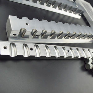 72穴ウォータードロップ型マルチリップスティックモールドキット リップバームメーカーツール 12.1MM 11.8MM 12.7MMサイズ付き - Product Image 4