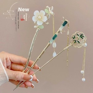 ヴィンテージ風 マグノリア ヘアピン タッセル付き ハンドメイド 合金 高級 U字型 かんざし - Product Image 2