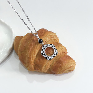 Conjunto de collar de plata de ley S925 con diseño de tablero de ajedrez, cadena de clavícula con forma de O de ágata negra geométrica para mujer, joyería de regalo. - Product Image 3