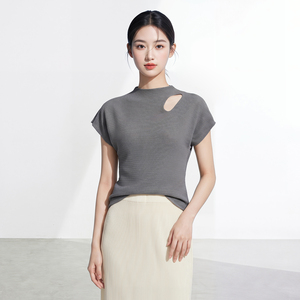 Top de Punto de Manga Corta con Cuello Redondo y Detalle de Agujeros para Mujer, Corte Ajustado, Color Sólido, Minimalista, Transpirable, de Poliéster, para Primavera/Verano - Product Image 1