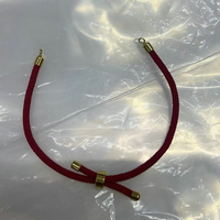 Bracelet en corde de bonne chance coloré fait à la main Bracelet en corde réglable en nylon rouge pour femmes hommes filles