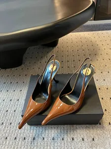 Sandales à talons aiguilles élégantes de luxe de qualité supérieure, dos ouvert, en cuir verni rouge sexy, bout pointu, à enfiler - Product Image 3
