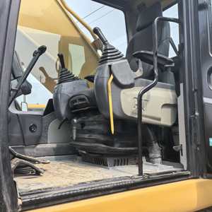 Excavadora Caterpillar CAT 349D2 usada en buen estado de funcionamiento, venta de equipo pesado para construcción. - Product Image 4