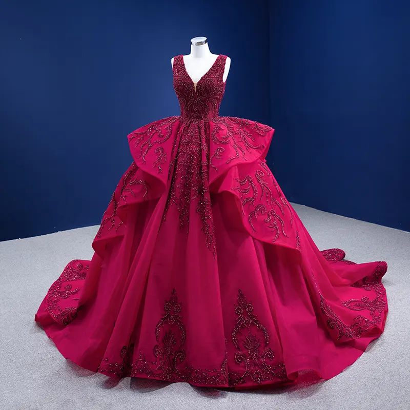 Princess Ball Gowns Quinceanera Dresses V Neck Sleeveless Lace Beading Dark Red Porm Dresses 2022